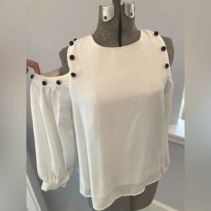 Do + Be Off Shoulder White Long Sleeve Top (Size Medium) - Like New